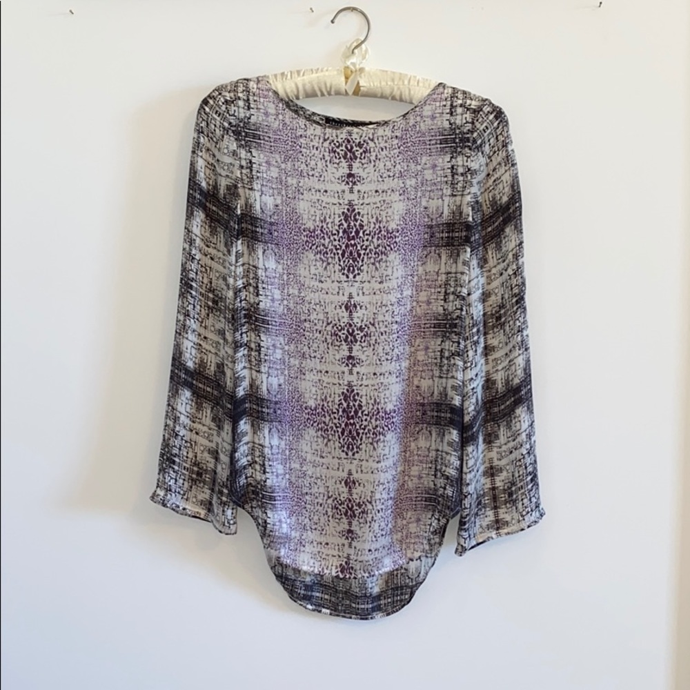 Long sleeve patterned blouse